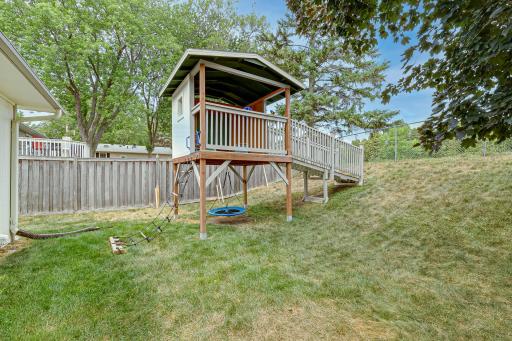 7572 Carillon Plaza W, Woodbury, MN 55125