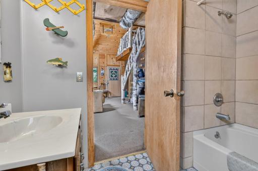 17067 S Highbanks Rd NE, Deer River, MN 56636