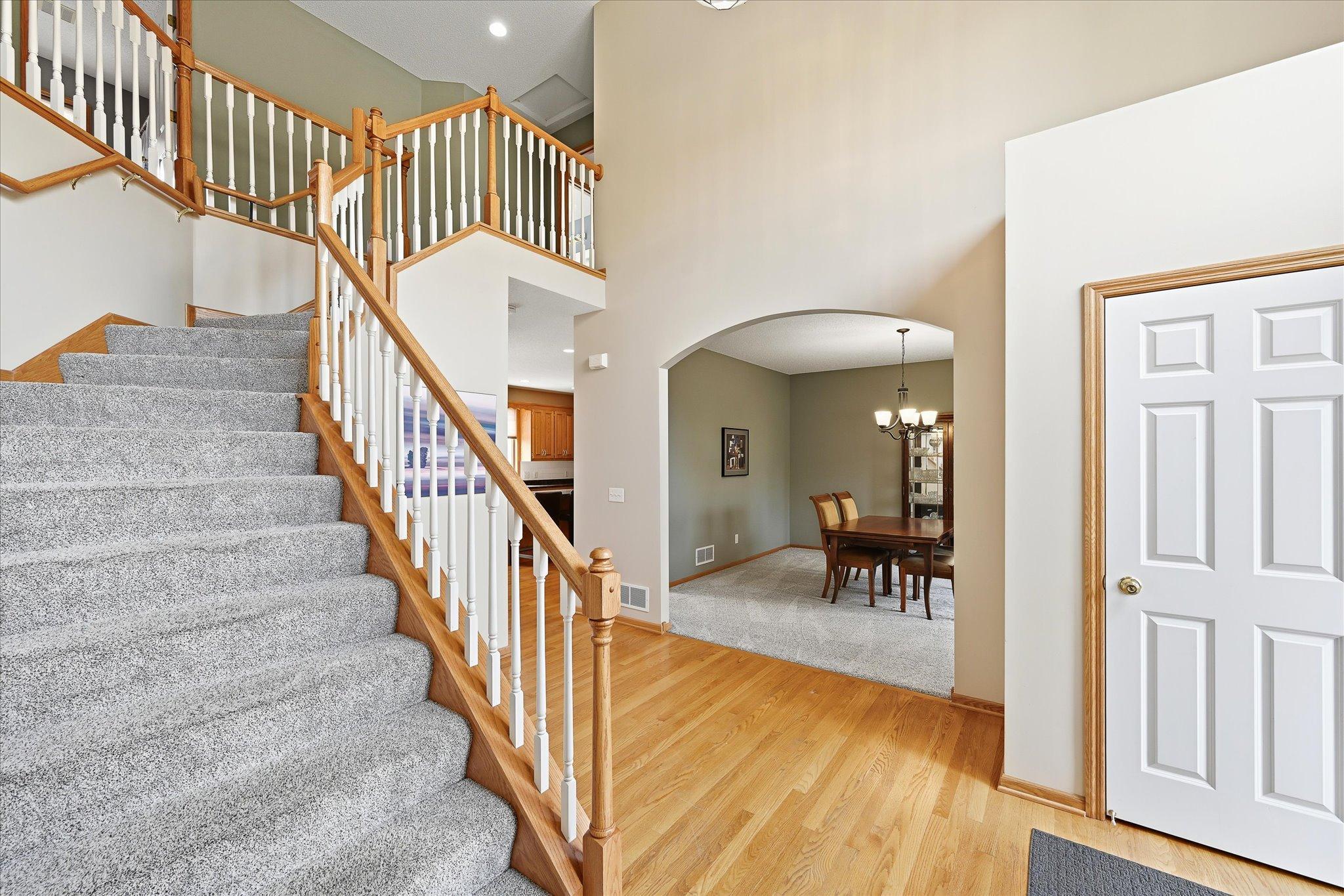 Open entryway offers warm first impression