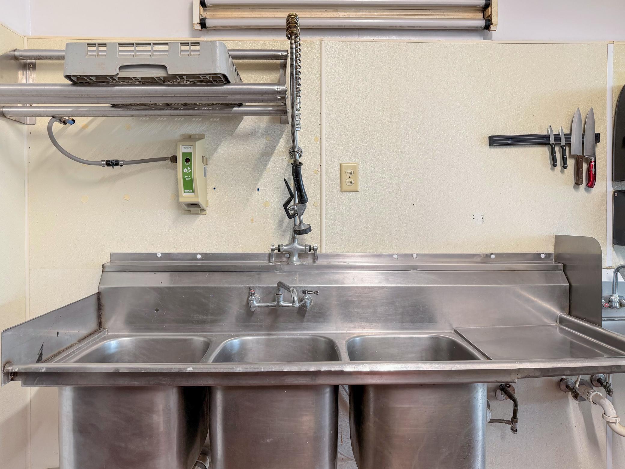 Triple Sinks