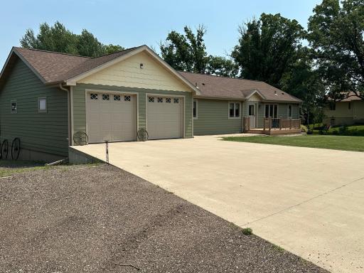 317 Oak Hills Drive, Detroit Lakes, MN 56501
