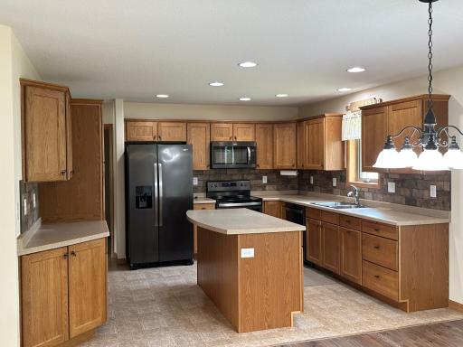 317 Oak Hills Drive, Detroit Lakes, MN 56501