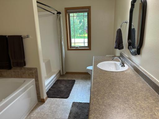 317 Oak Hills Drive, Detroit Lakes, MN 56501