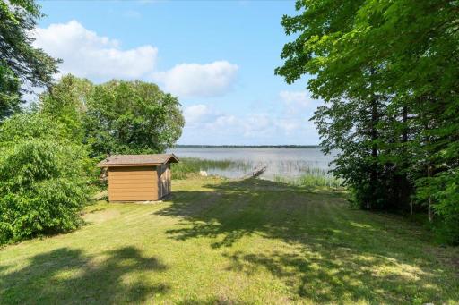 Effortless access to the lake - NO STAIRS!