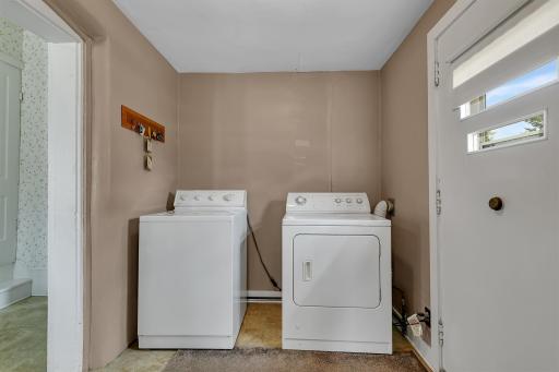Main floor laundry!