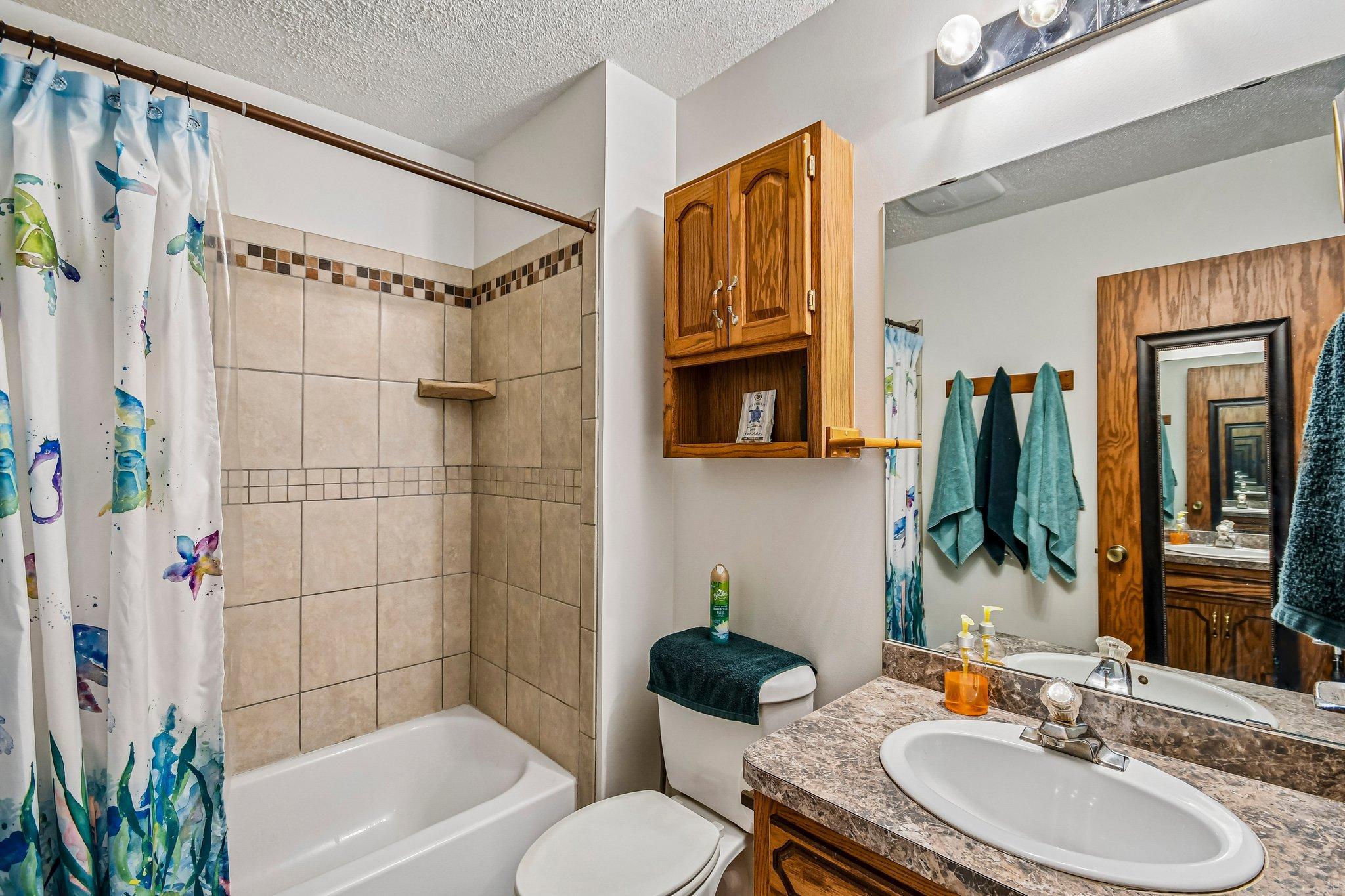 19-web-or-mls-3720 232nd Ave-S1407-019.jpg