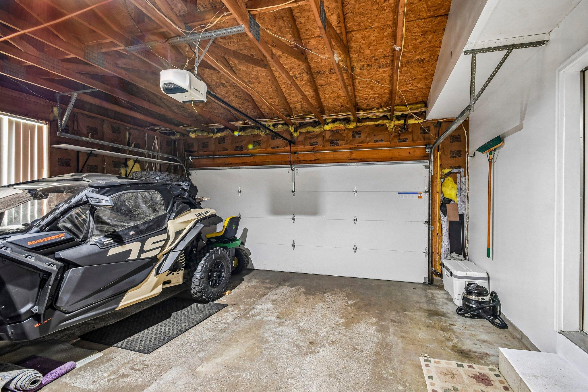 31-web-or-mls-3720 232nd Ave-S1407-031.jpg