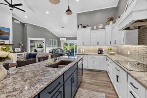 8296 Eagle Lane, Pequot Lakes, MN 56472