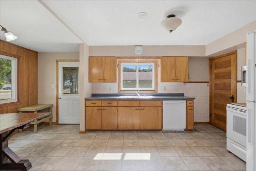 130 N Woodworth Street, Elmwood, WI 54740