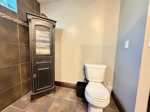 212 W Junius Avenue, Fergus Falls, MN 56537