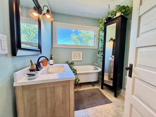 212 W Junius Avenue, Fergus Falls, MN 56537