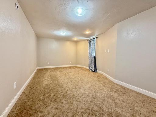 212 W Junius Avenue, Fergus Falls, MN 56537