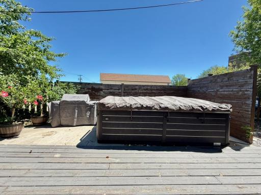 212 W Junius Avenue, Fergus Falls, MN 56537