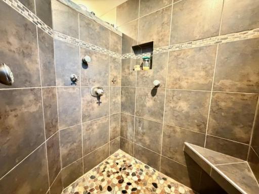 212 W Junius Avenue, Fergus Falls, MN 56537