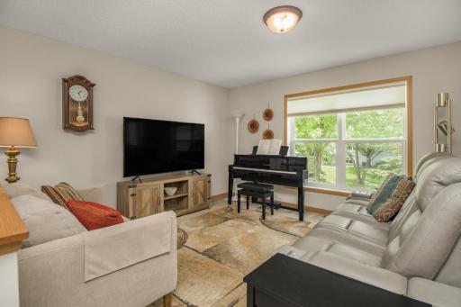 10664 Ironwood Court, Woodbury, MN 55129
