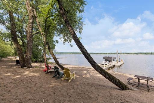 280 Cove Road, Hudson, WI 54016