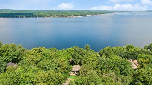 Privacy, stunning views, stellar home....barely used.