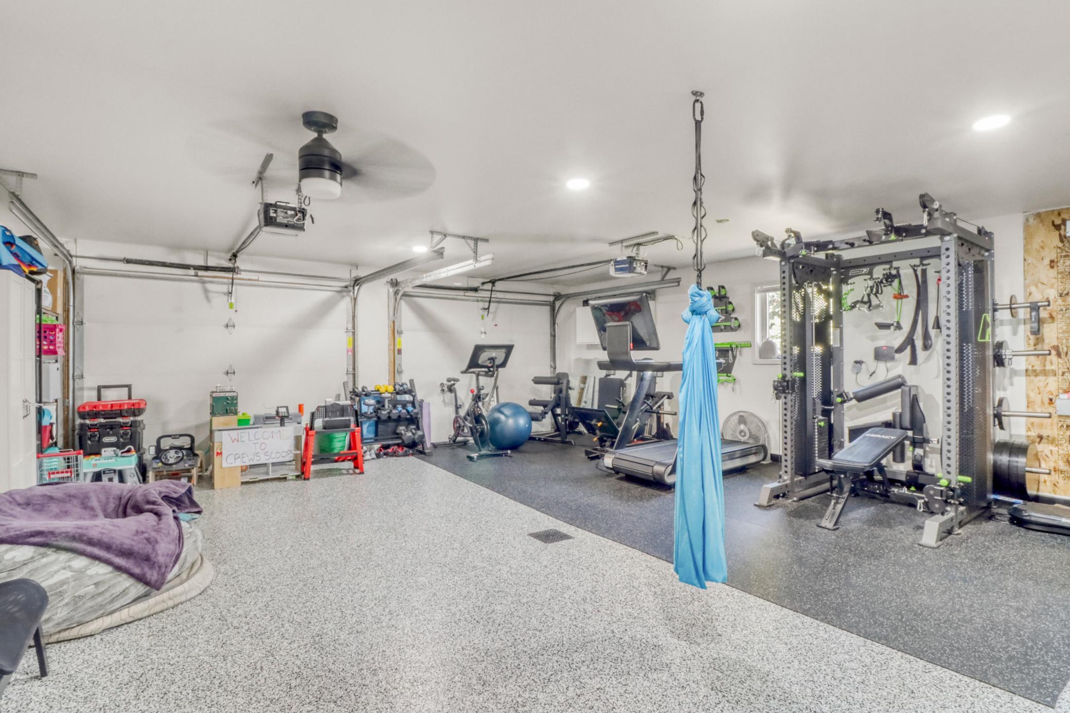 Garage1_2.JPG