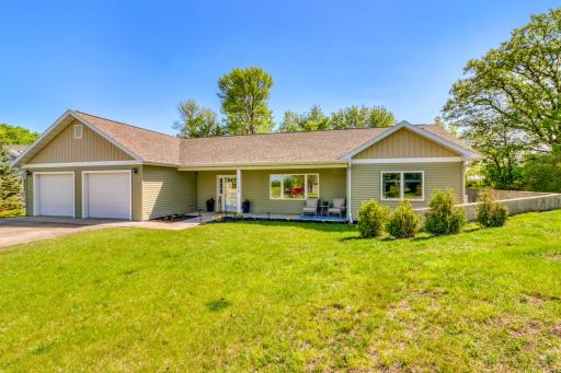 1190 Bay Ridge Drive, Detroit Lakes, MN 56501