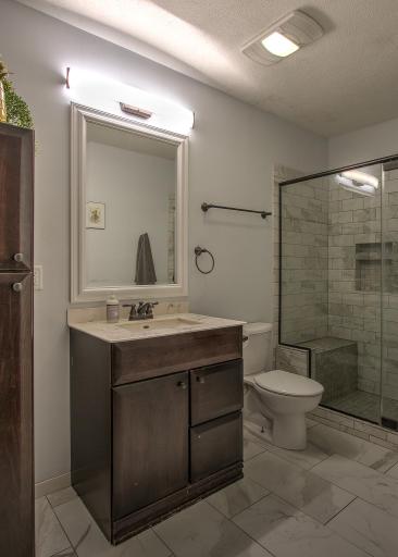 1016 Honeysuckle Lane SE, Cambridge, MN 55008