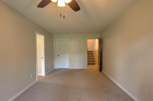 1016 Honeysuckle Lane SE, Cambridge, MN 55008