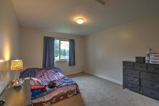 1016 Honeysuckle Lane SE, Cambridge, MN 55008