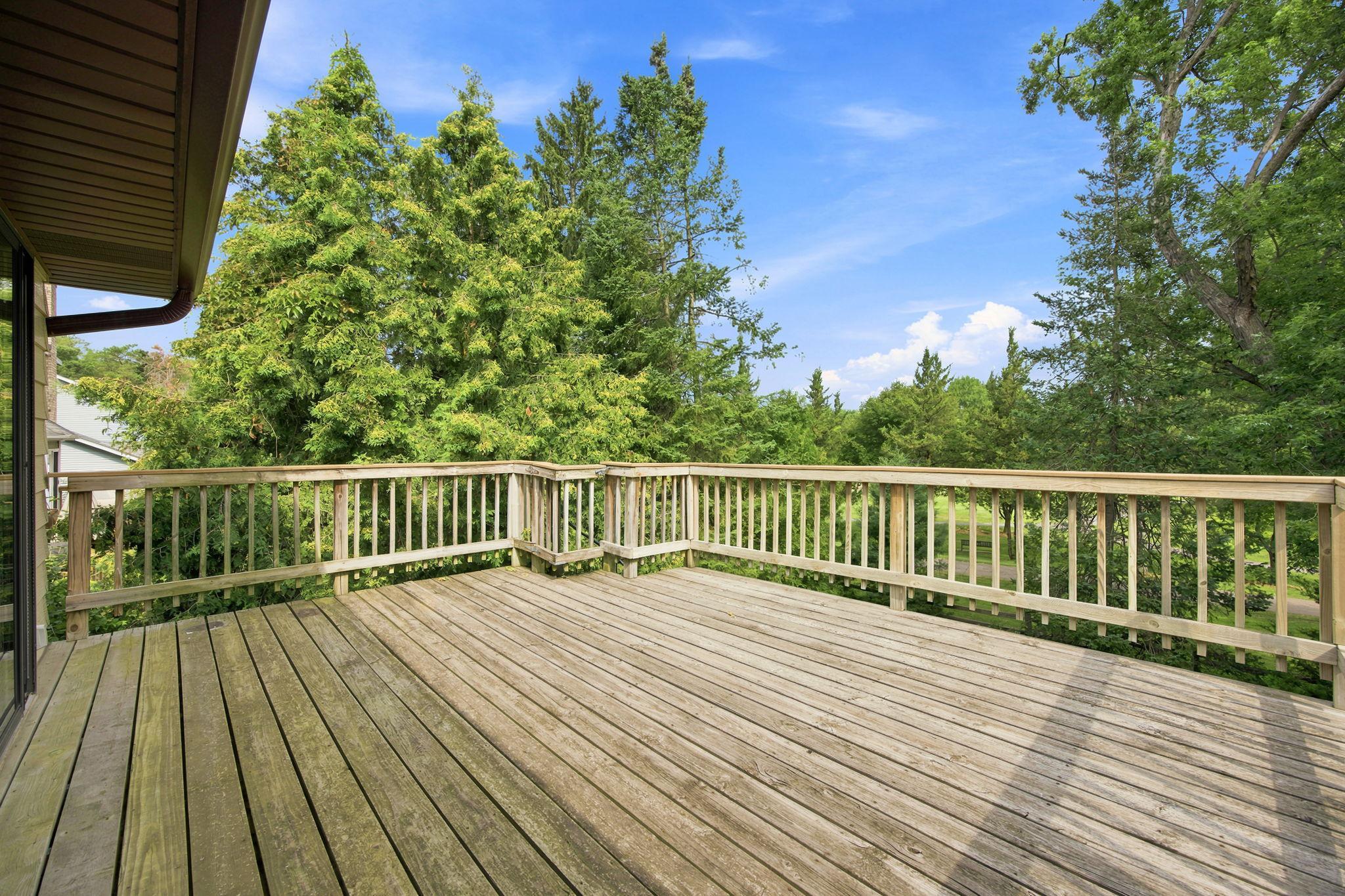 Deck.