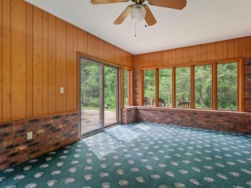 9825 Brent Avenue, Inver Grove Heights, MN 55077
