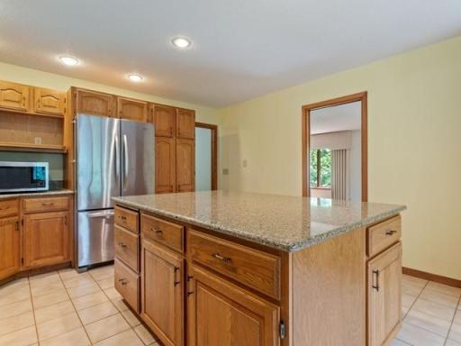 9825 Brent Avenue, Inver Grove Heights, MN 55077