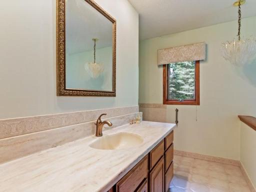 9825 Brent Avenue, Inver Grove Heights, MN 55077