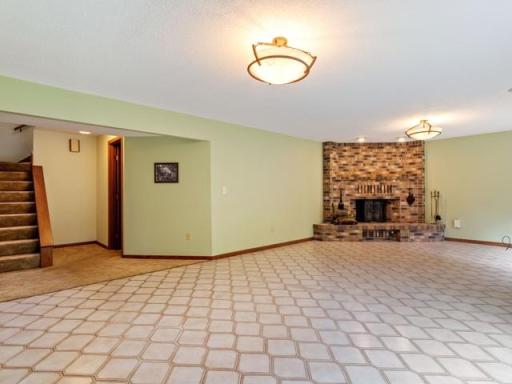 9825 Brent Avenue, Inver Grove Heights, MN 55077