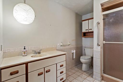 9825 Brent Avenue, Inver Grove Heights, MN 55077