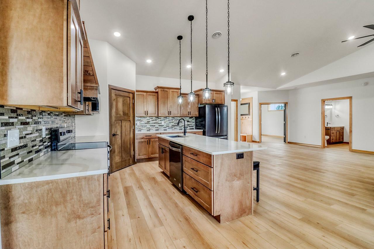 Kitchen1_2-g.jpg