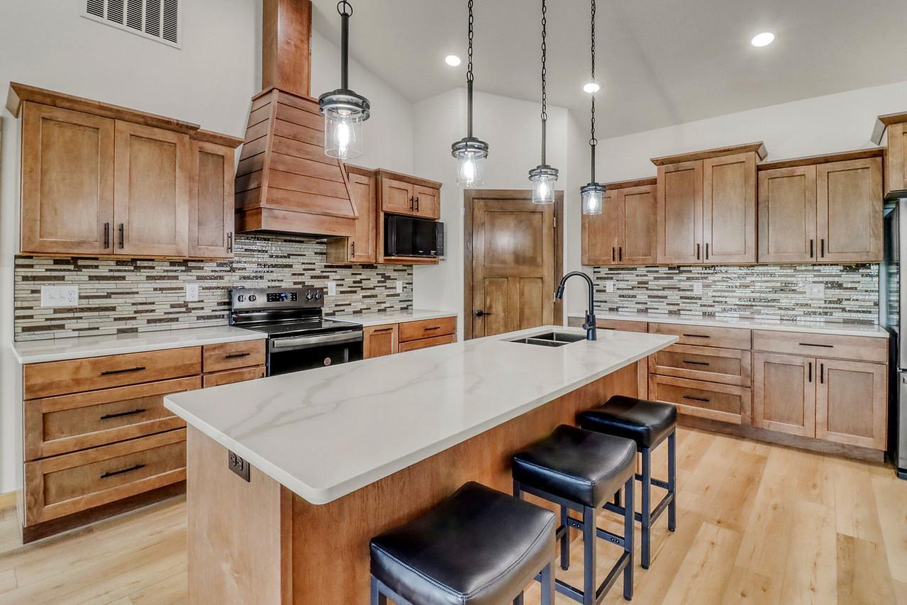 Kitchen1_3-g.jpg