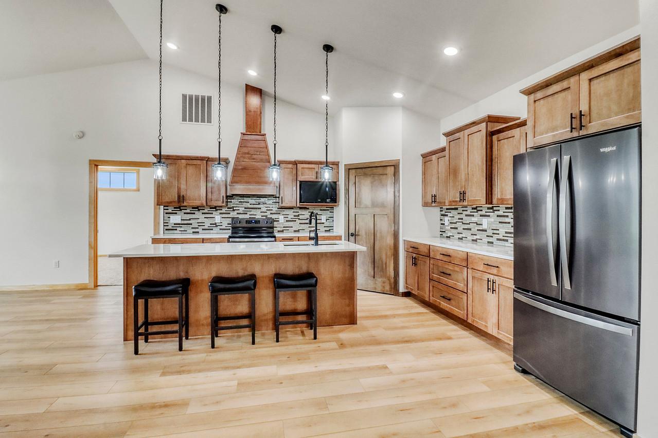 Kitchen1_1-g.jpg