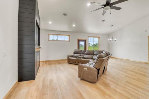 215 Emma Court, Mapleton, ND 58059