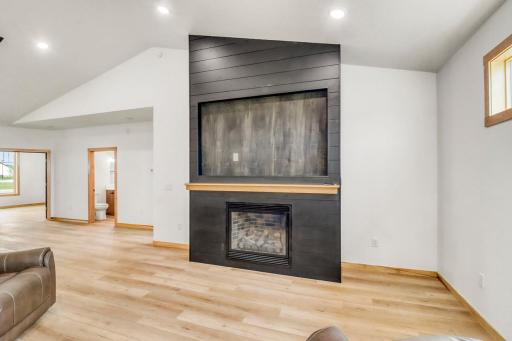 215 Emma Court, Mapleton, ND 58059