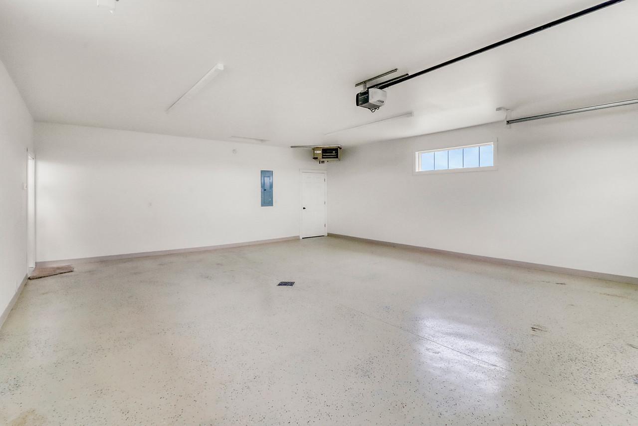 Garage1_2-g.jpg