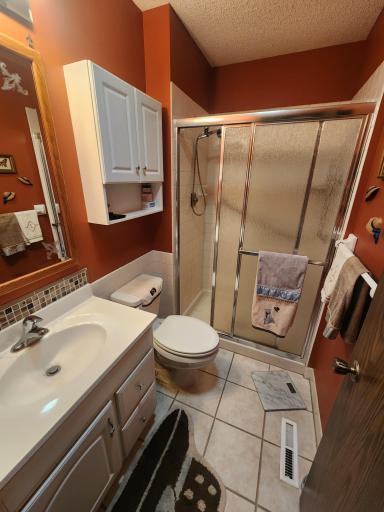 Primary 3/4 bath