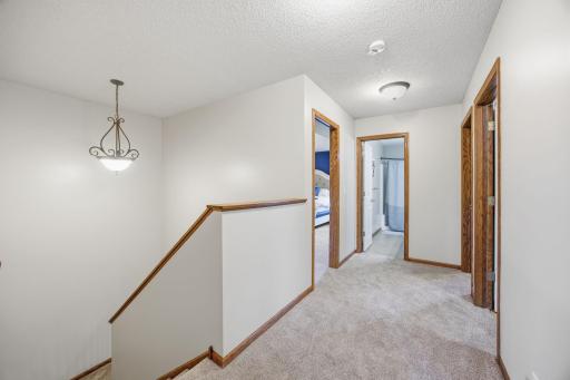 7182 Hidden Valley Pond S, Cottage Grove, MN 55016
