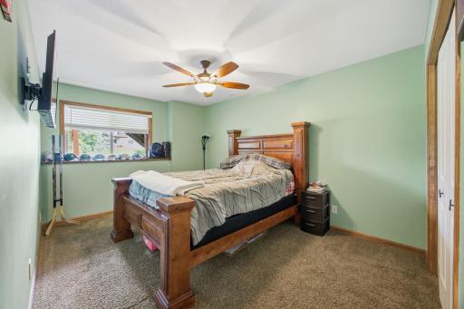 7182 Hidden Valley Pond S, Cottage Grove, MN 55016