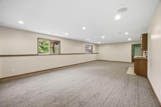 7182 Hidden Valley Pond S, Cottage Grove, MN 55016