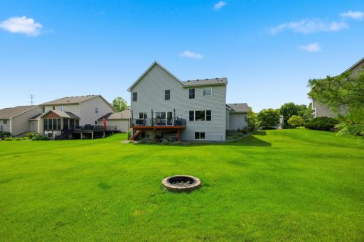 7182 Hidden Valley Pond S, Cottage Grove, MN 55016