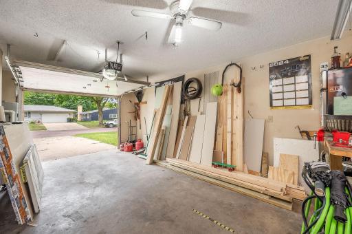 1013 5th Street S, Saint James, MN 56081