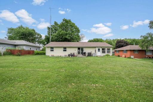 1013 5th Street S, Saint James, MN 56081