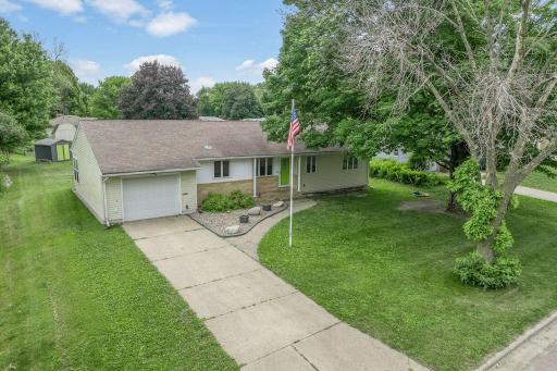 1013 5th Street S, Saint James, MN 56081