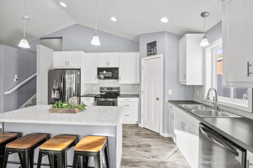 1910 Buffalo Run Road, Buffalo, MN 55313