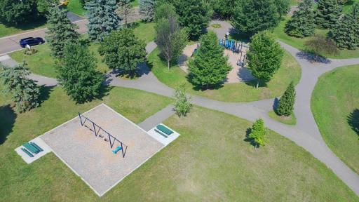 3649 Commonwealth Road, Woodbury, MN 55125
