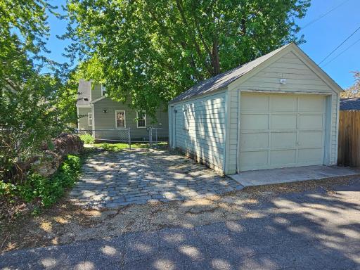1361 Scheffer Avenue, Saint Paul, MN 55116