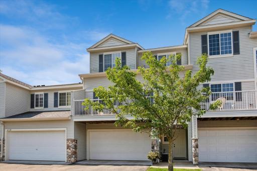 6727 Pine Crest Trail S, Cottage Grove, MN 55016